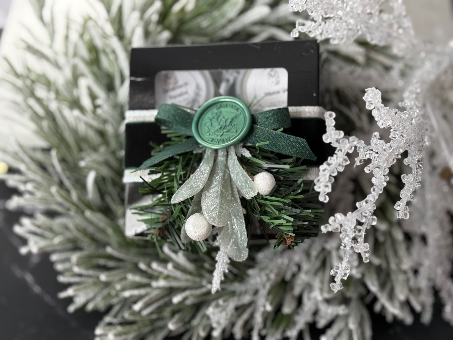 Mistletoe Magic Scent Discovery Box